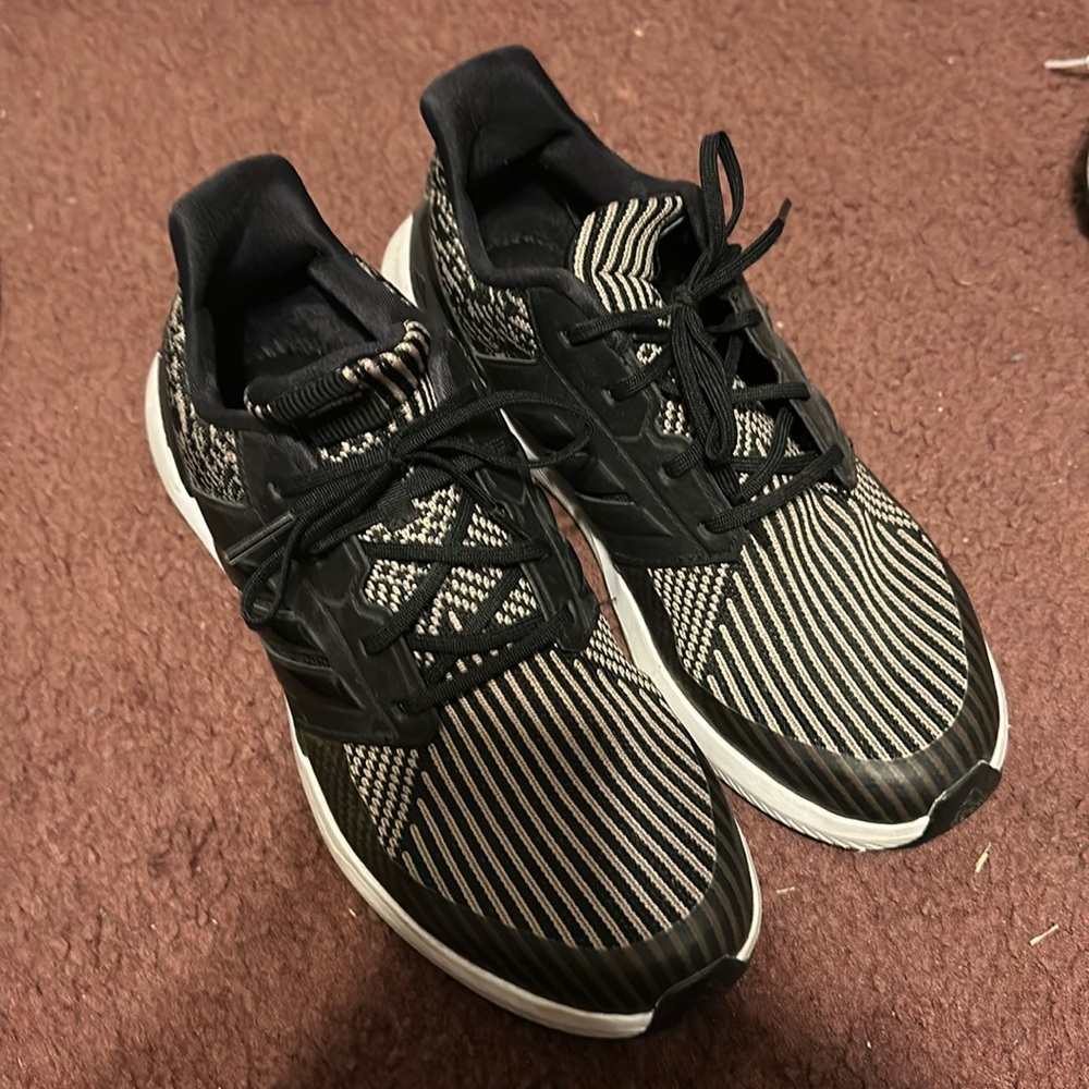 Adidas youth size 7
